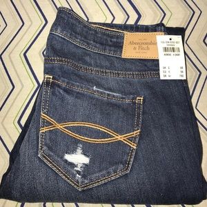 A&F Sloan Skinny Jeans / 4s / Destroyed Dark Wash