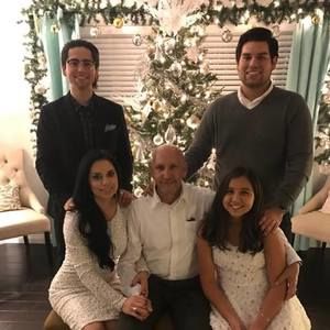 Meet your Posher, Alejandra berenice