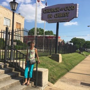 Meet your Posher, Ernestine