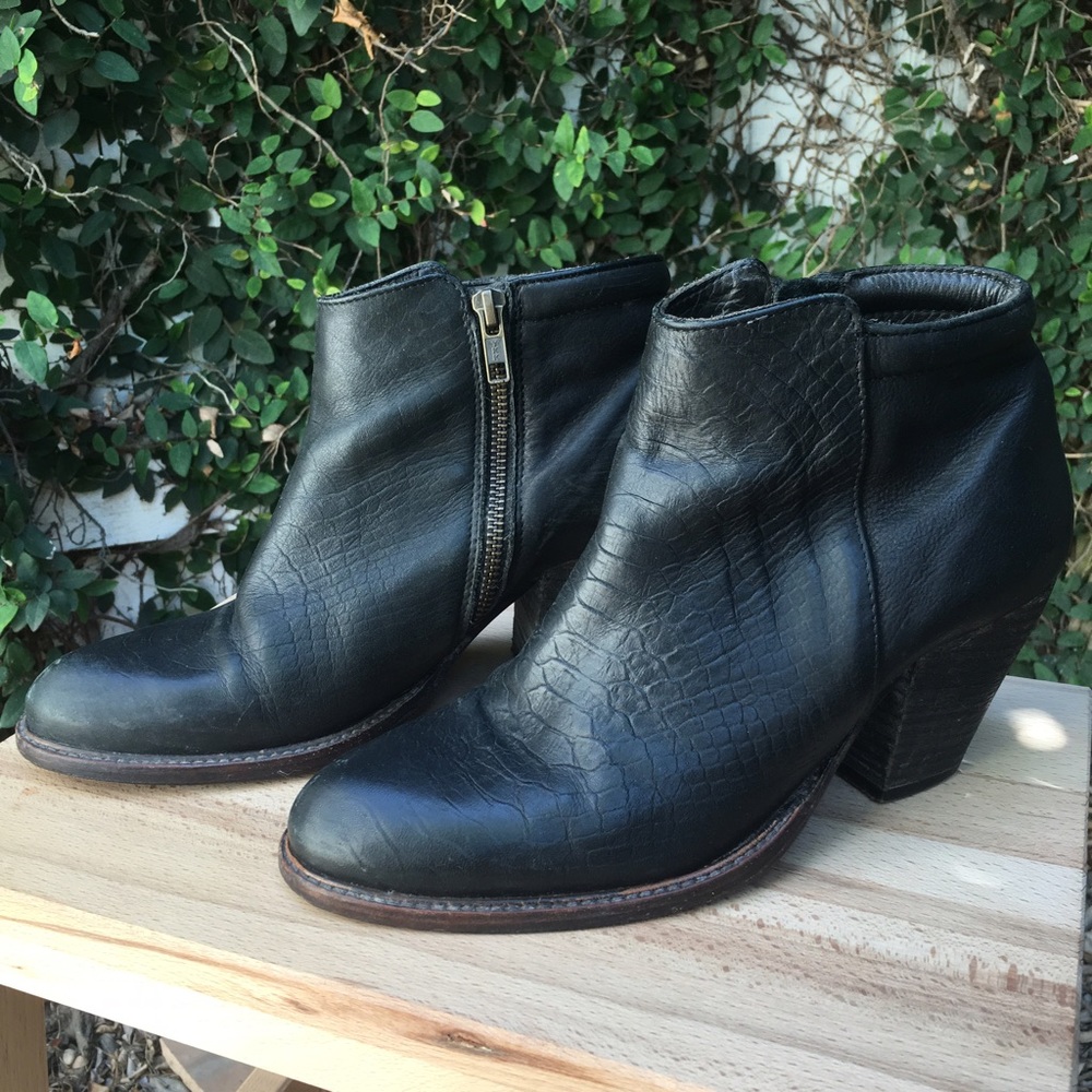 Ksubi ankle leather boots made in Portugal