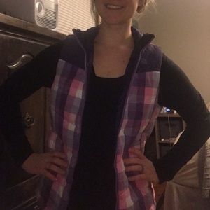 Reversible north face vest child's xl