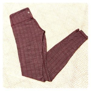 Lululemon yoga pants