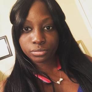 Meet your Posher, Alexis