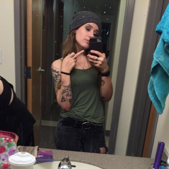 Meet your Posher, Raquel - Picture 1 of 1