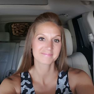 Meet your Posher, Dana