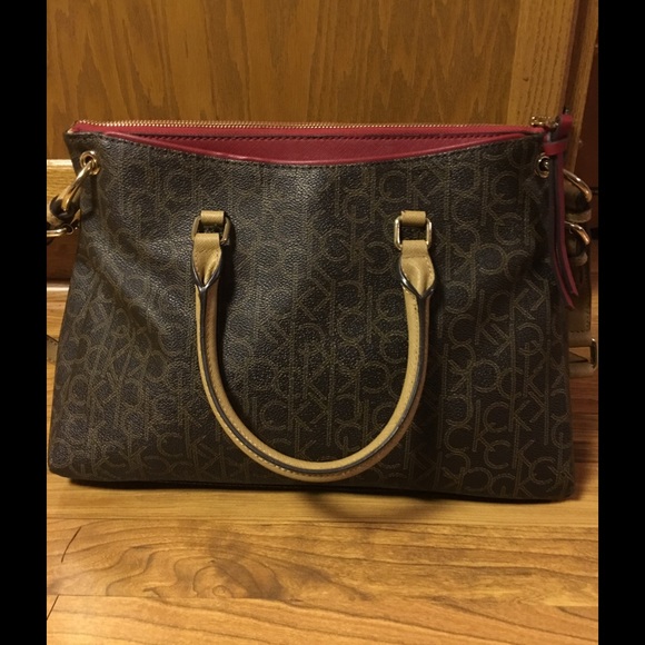 Calvin Klein shoulder bag - Picture 2 of 4