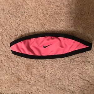 Nike headband