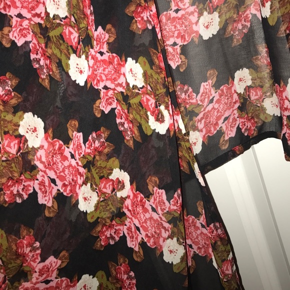 Floral chiffon kimono - Picture 3 of 3