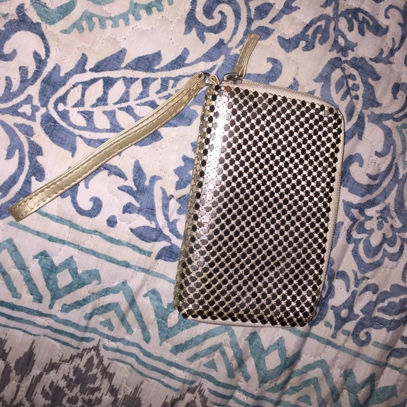 Wristlet
