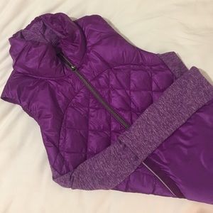 Lululemon 💜 slim-profile vest