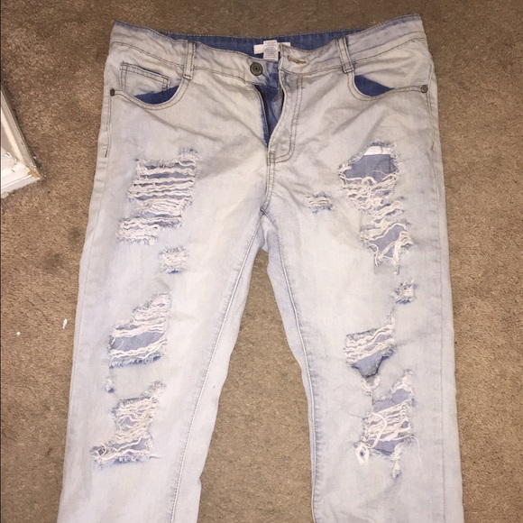 Boyfriend ripped jeans