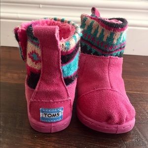 Suede Aztec TOMS Boots for Baby Girl!!!