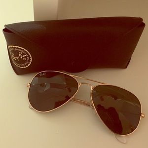 Ray-Ban Classic Gold Sunglasses, Green lenses