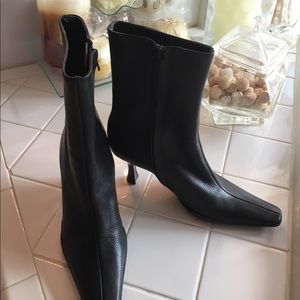 Square toe boots
