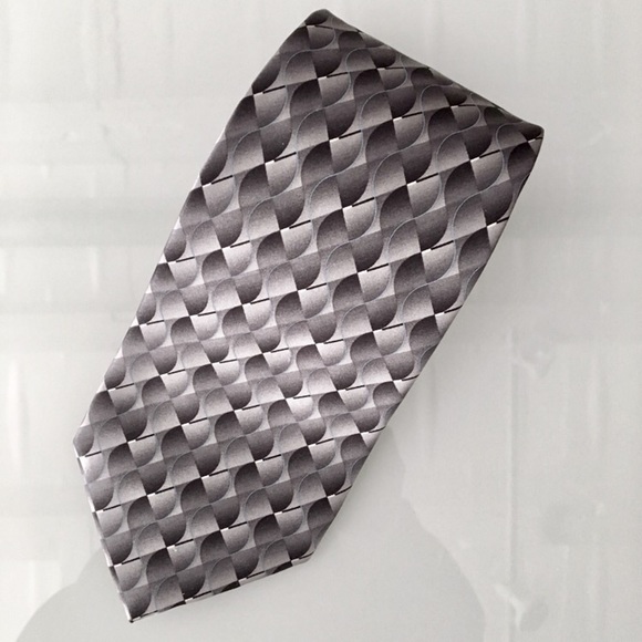 Via Europa Tie