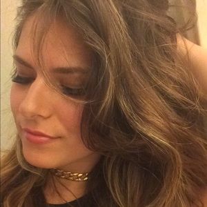 Meet your Posher, Annie