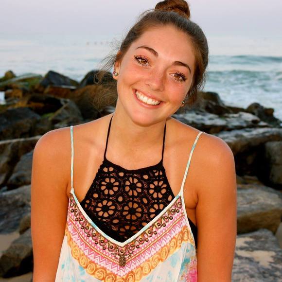 Meet your Posher, Molly - Picture 1 of 1