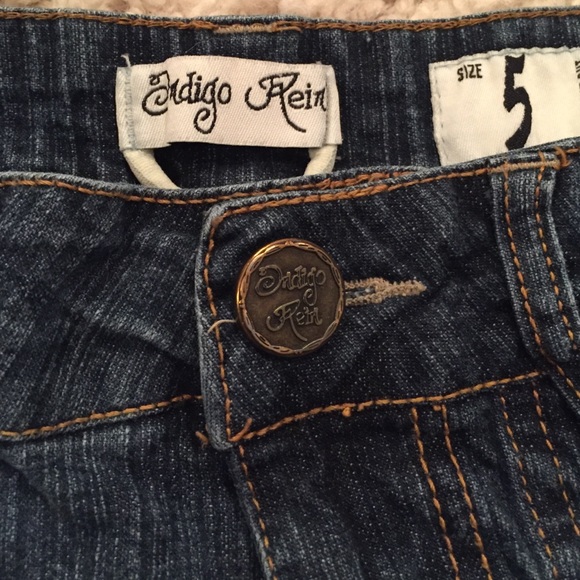 Ripped Denim Shorts - Picture 3 of 3