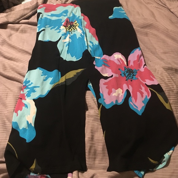 Guess Collection flower print skirt - Picture 2 of 4