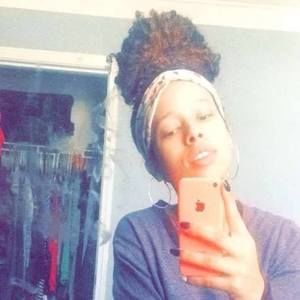 Meet your Posher, Jasmine