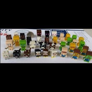 36 PIECE MINECRAFT MINI FIGURES