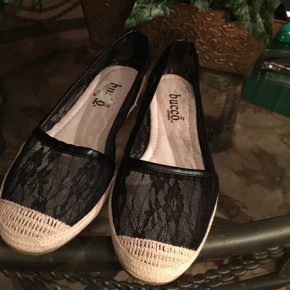 Bucco flats size 10 new