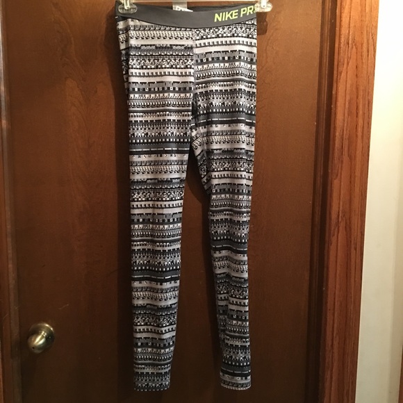 Nike Pro Leggings