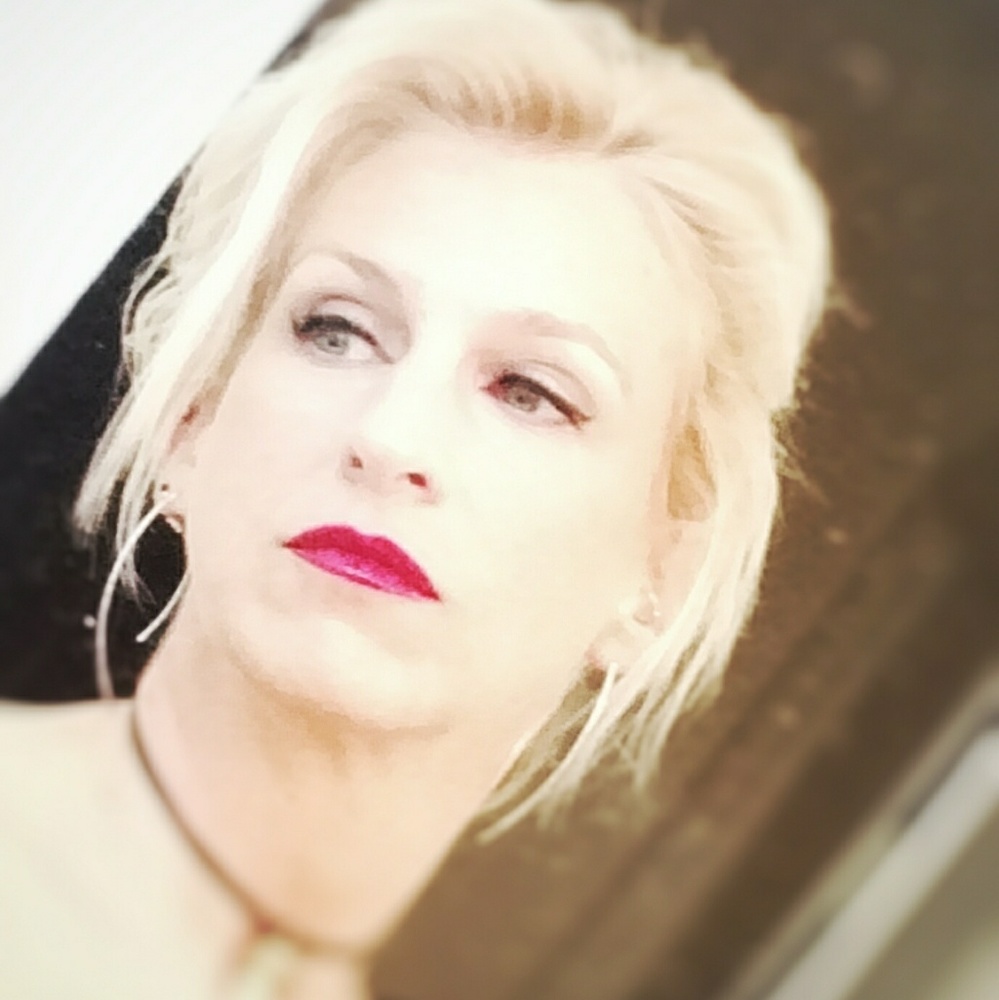 Meet your Posher, Christy