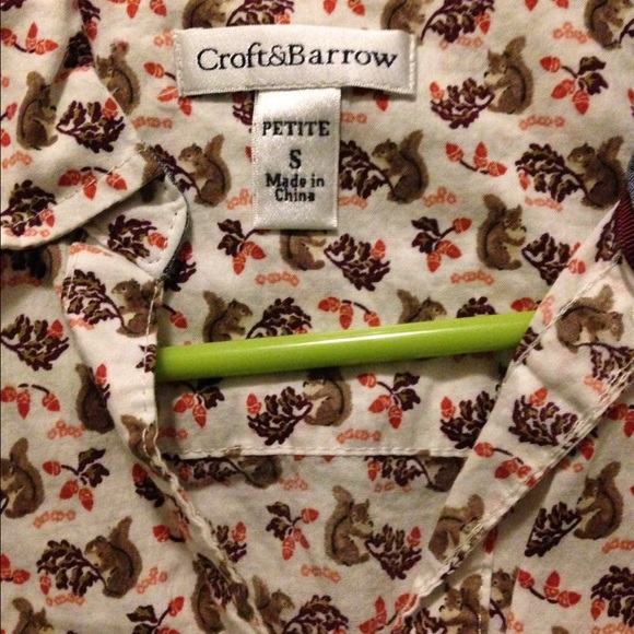 Croft&Barrow button up. - Picture 2 of 2