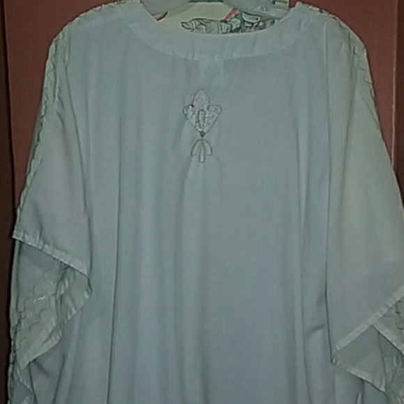 White KAMEEZ, Made in INDIA - Picture 4 of 4