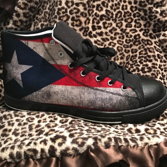 Men's hi top sneakers