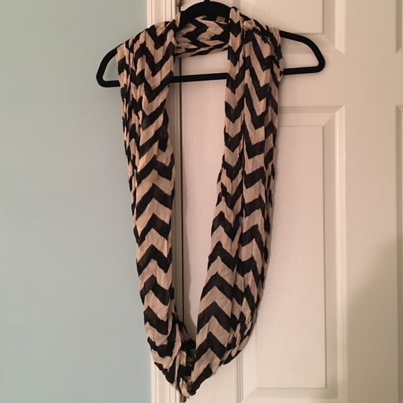 Striped scarf