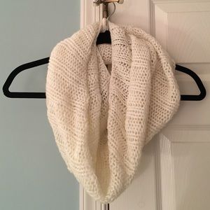 Infinity scarf