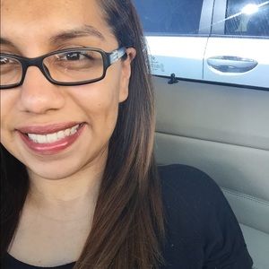 Meet your Posher, Miriam