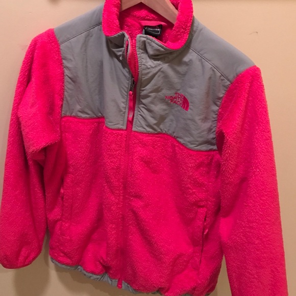 Girls Large(14/16) North Face fuzzy jacket - Picture 1 of 4