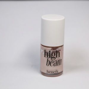 Benefit High beam Liquid Face Highlighter