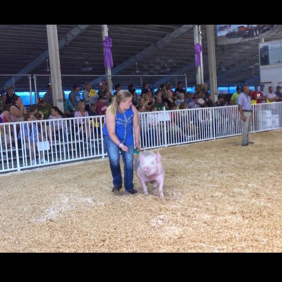 Meet your Posher, Stacy