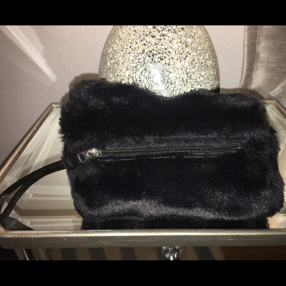 ❄️Faux fur baby hand muff❄️ - Picture 2 of 4