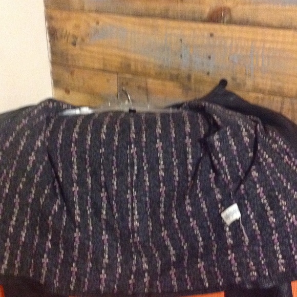 Black Jacket - Picture 3 of 4