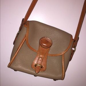 Dooney & Bourke purse