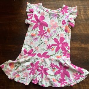 Sweet Old Navy dress for little girl.