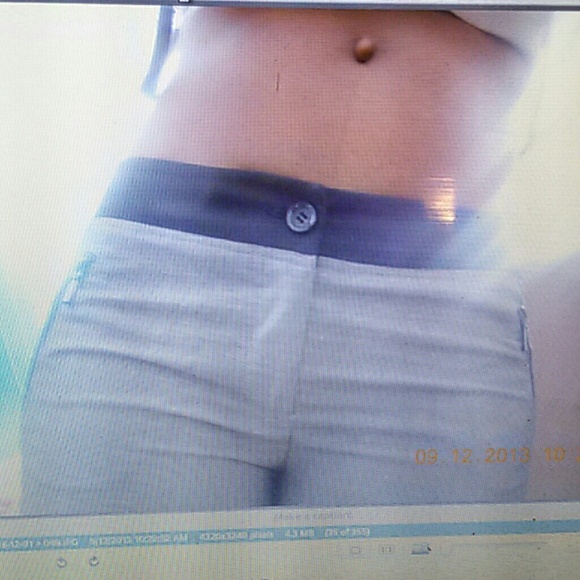 Grey and black womans Bebe tuxedo suit that - Picture 2 of 4