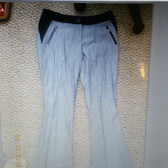 Grey and black womans Bebe tuxedo suit that - Picture 3 of 4