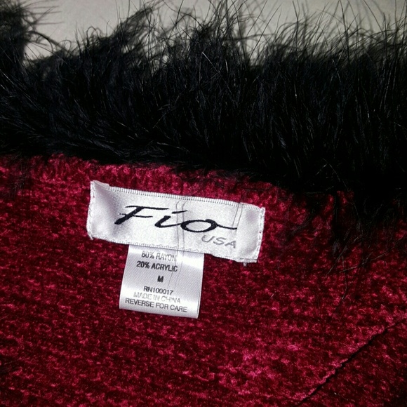 sweater - Picture 3 of 4