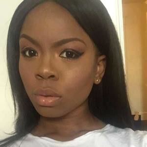 Meet your Posher, Catherine