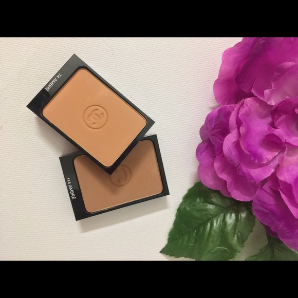 ✨Chanel discontinued perfection lumiere foundation - Picture 2 of 4
