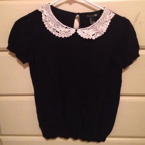 Short Sleeve Sweater Top with lace trim