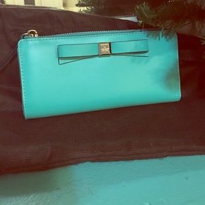 FINAL REDUCTION❗️Kate Spade Wallet FINAL REDUCTION❗️Kate Spade Wallet