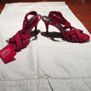Red, Brand New 2" Heels