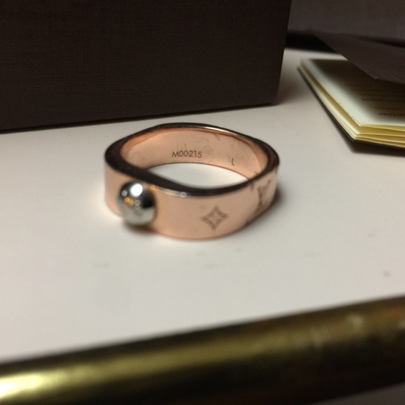 Louis Vuitton Nanogram ring in Pink Gold rose gold - Picture 2 of 4